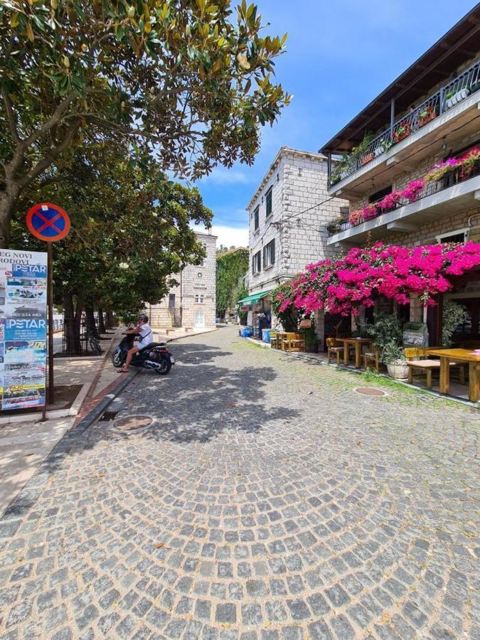 Skver Studio Apartments Herceg Novi Exterior photo