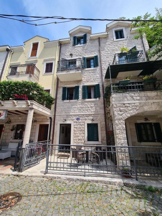 Skver Studio Apartments Herceg Novi Exterior photo
