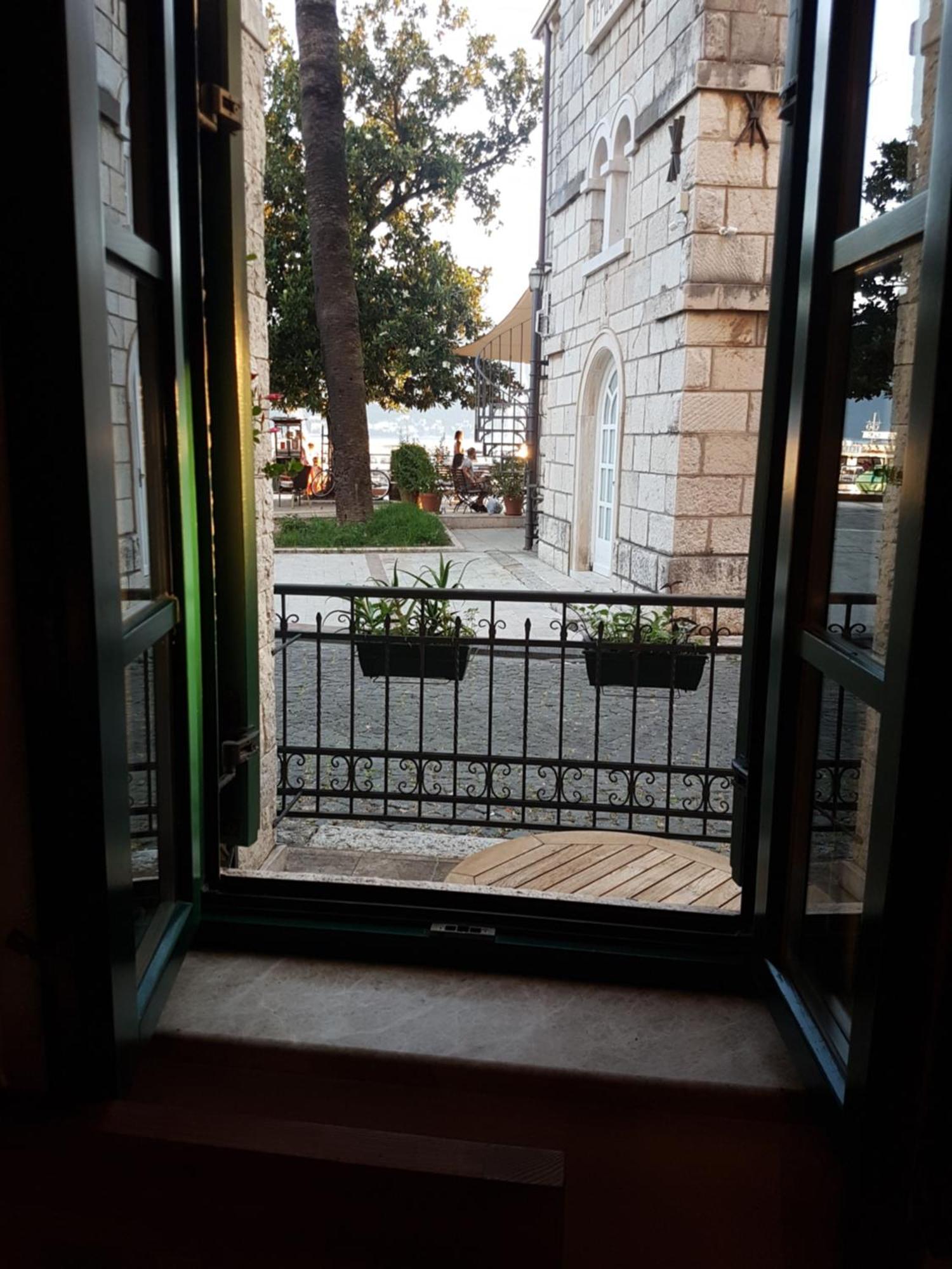 Skver Studio Apartments Herceg Novi Exterior photo