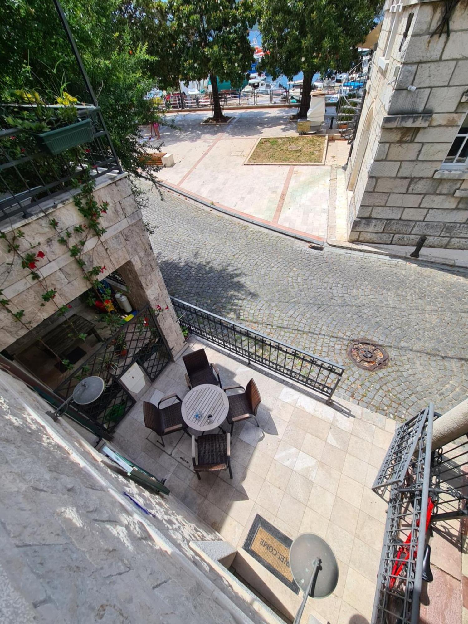 Skver Studio Apartments Herceg Novi Exterior photo
