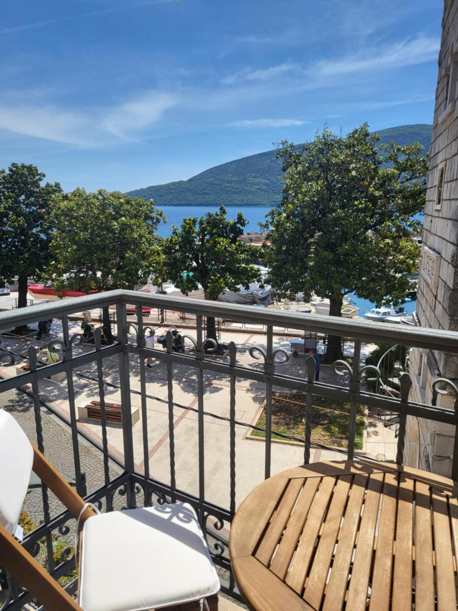 Skver Studio Apartments Herceg Novi Exterior photo